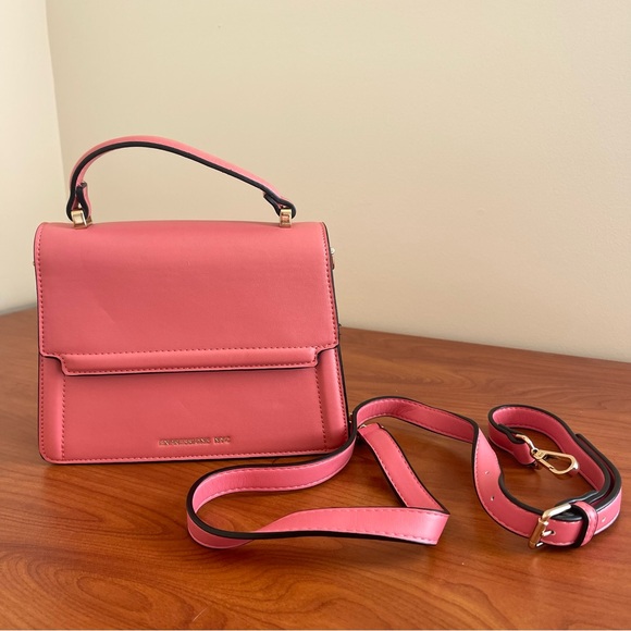 Pink Expressions NYC Handbag - Picture 2 of 5